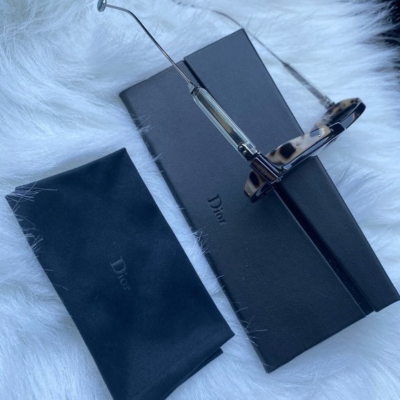 Authentic Christian Dior umbrage Sunglasses 52mm - Picture 11 of 12